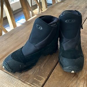 Salomon women’s winter boots